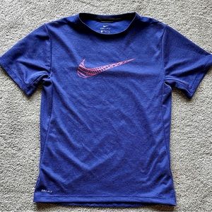 Nike Youth Boys Short Sleeve Dri-Fit T-Shirt, Size Youth X-Large EUC